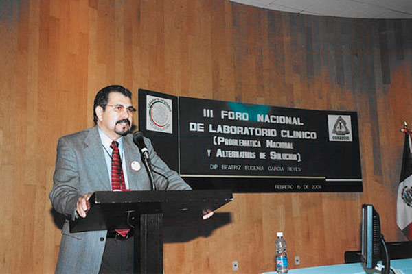 entrega-documento-analisis-sugerencias-curricula-plan-estudios-licenciatura-quimico-biologo/default.htm